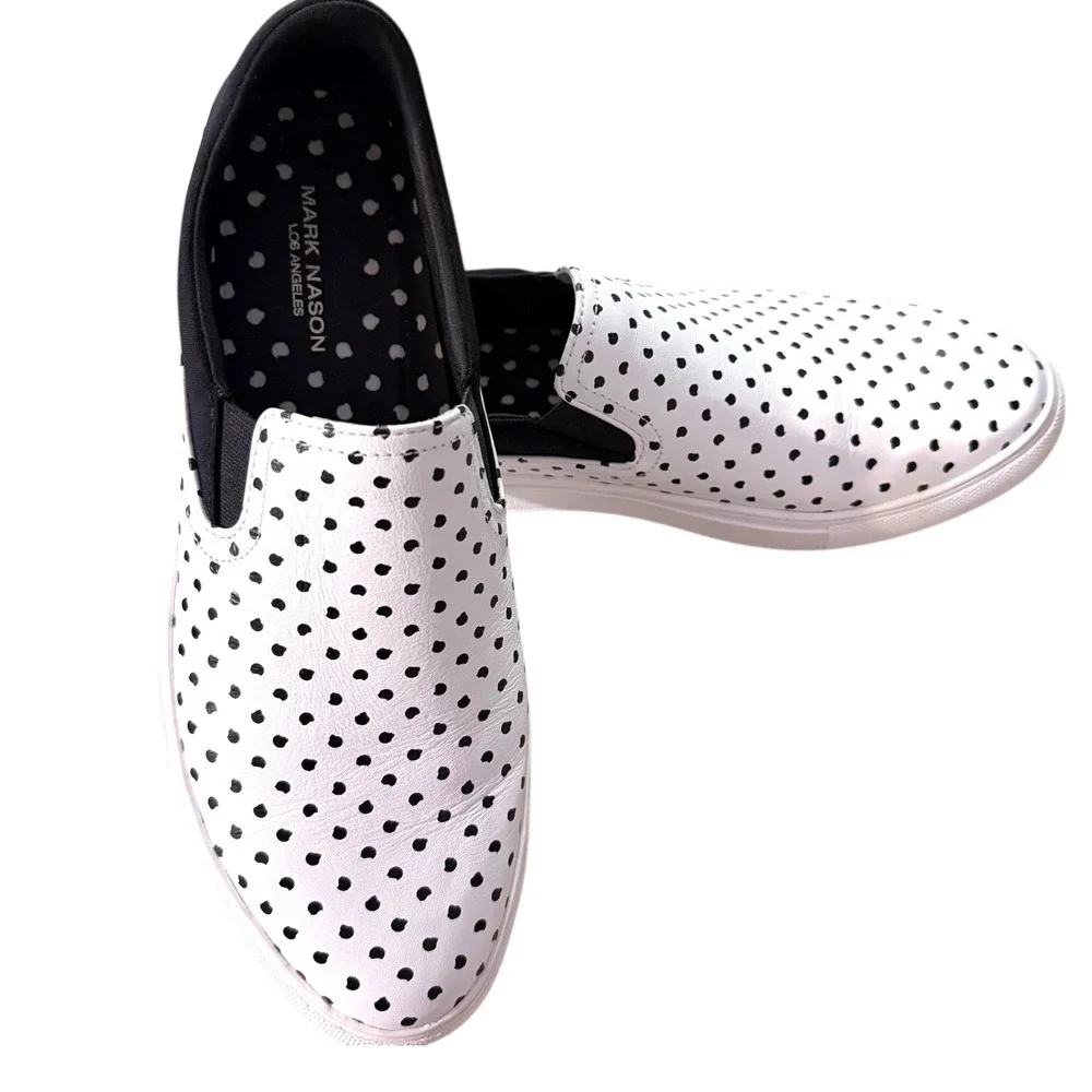 Mark Nason Aimee Slip On Sneakers Women's Size‎ 10 White Black Polka Dot Leather
